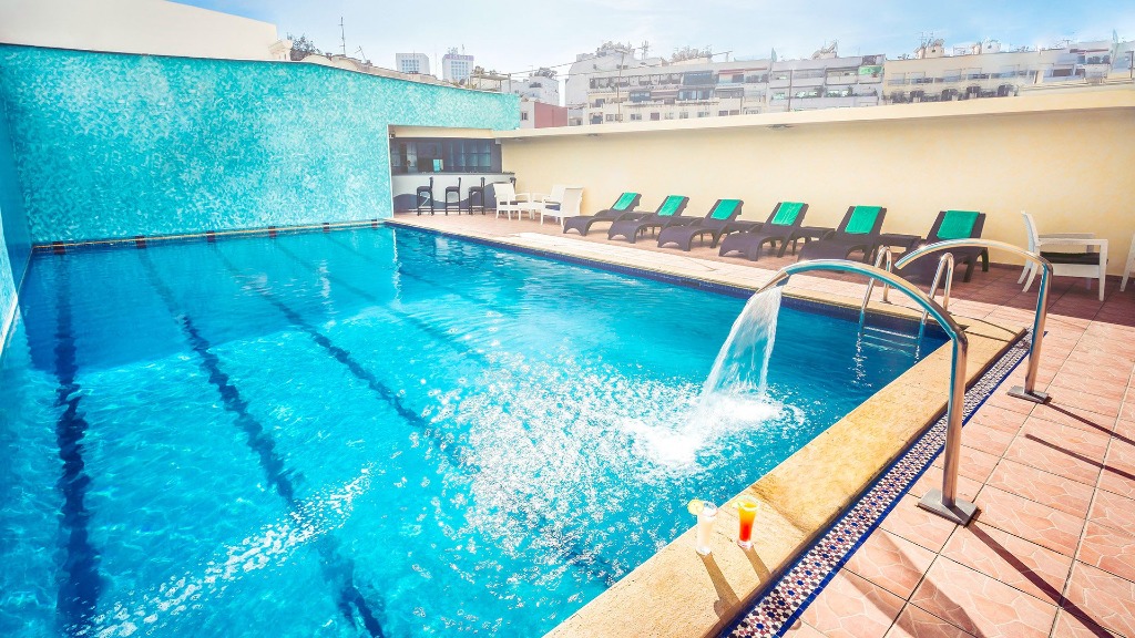Construction de piscine sportive